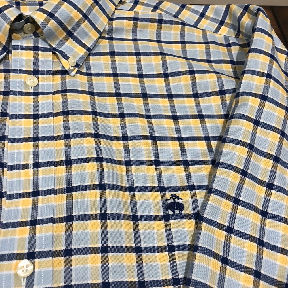 Men’s Brooks Brothers Button Down Shirt